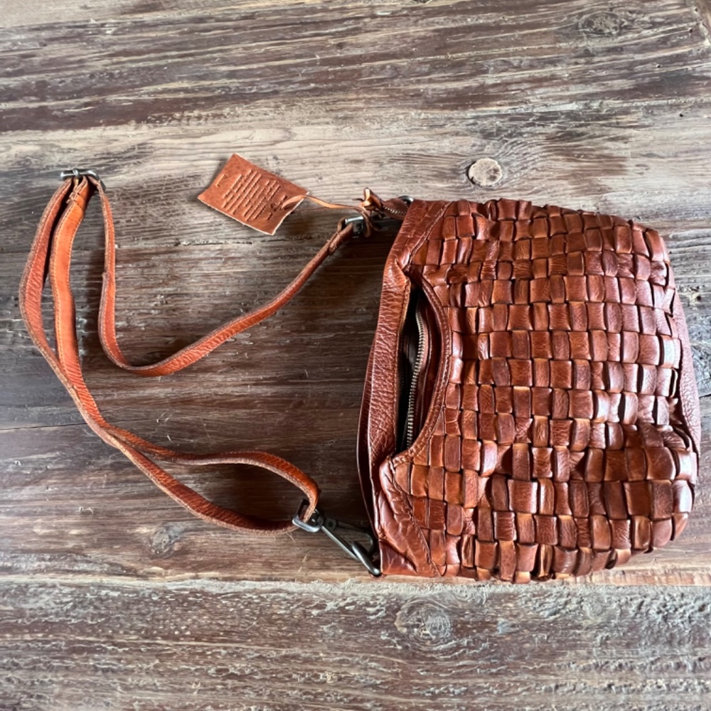 LATICO WEAVER RUSTIC LEATHER CROSSBODY CONVERTIBLE - Picture 14 of 16
